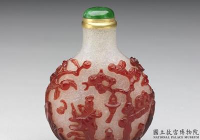 图片[2]-Red-on-snowing-white glass overlay snuff bottle with a design of the immortals, Qing dynasty, 18th-19th century-China Archive